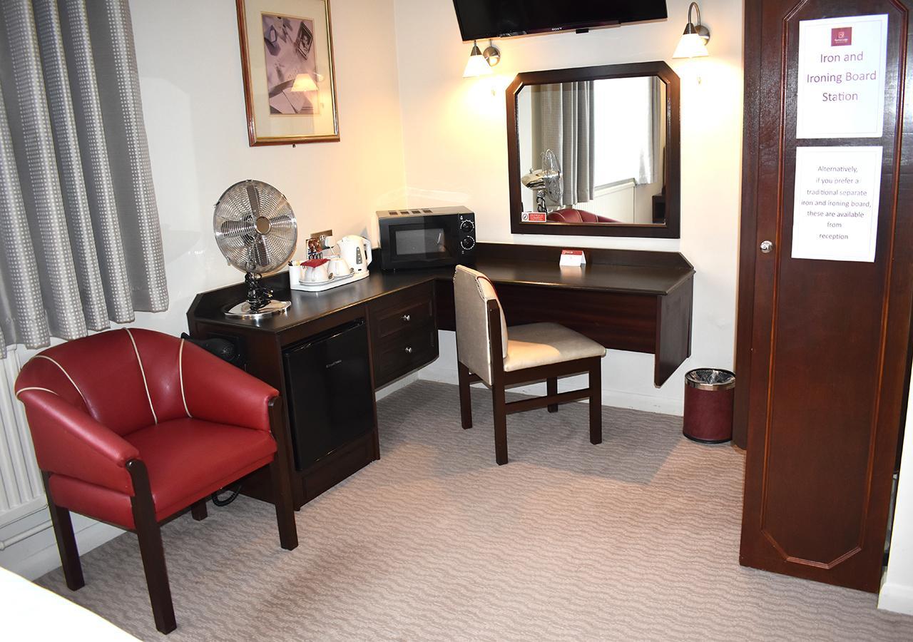 Peartree Lodge Waterside Milton Keynes Extérieur photo