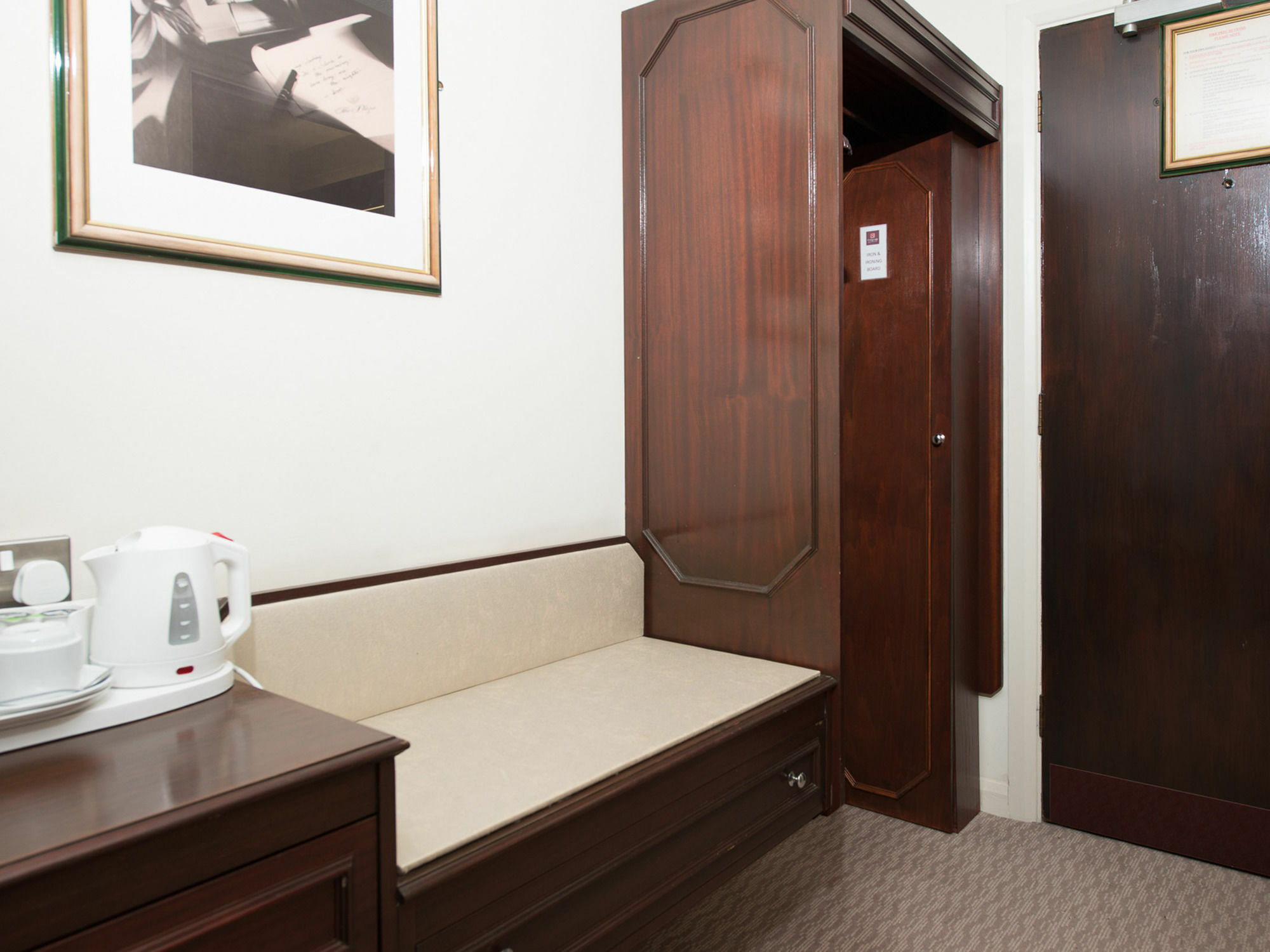 Peartree Lodge Waterside Milton Keynes Extérieur photo