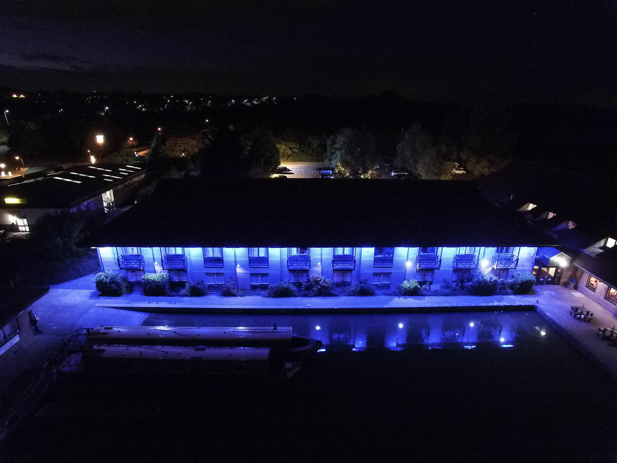 Peartree Lodge Waterside Milton Keynes Extérieur photo