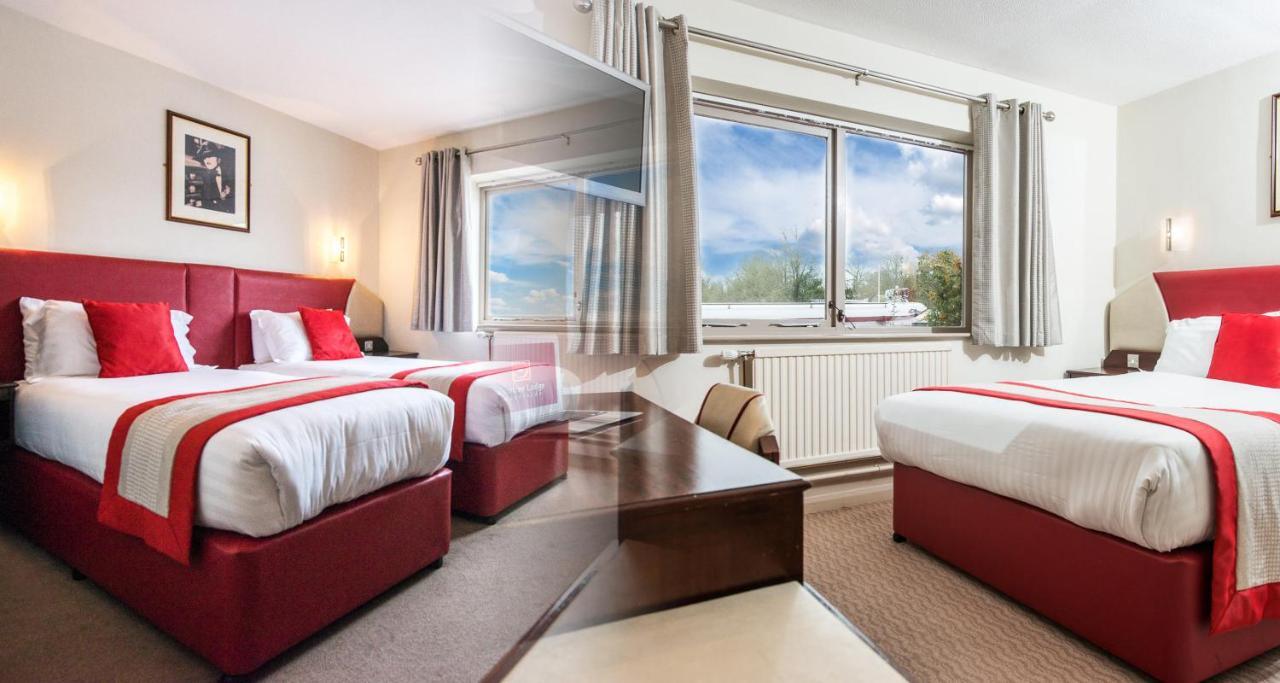 Peartree Lodge Waterside Milton Keynes Extérieur photo